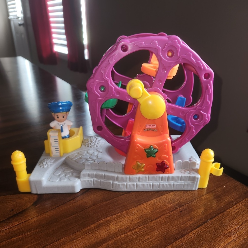 Fisher Price Little People Carnival Music Ferris Wheel Vintage 2003. Little Peop